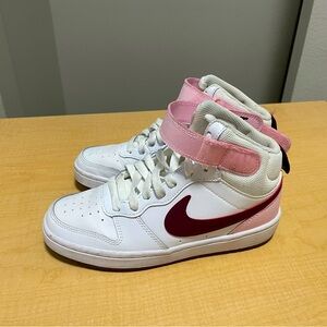 COPY - Nike Dunks mid pink size 6y